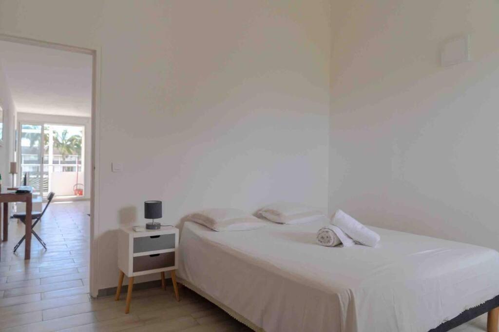 Blue Lagoon Appart En Residence Acces Plage 르 고지에 외부 사진